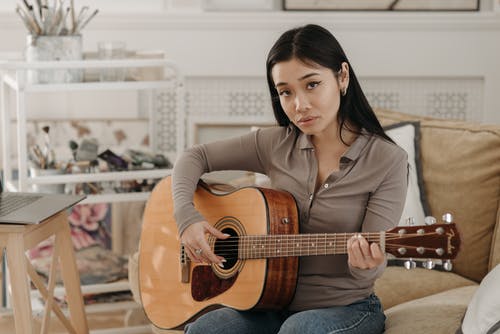 赵雷《三十岁的女人吉他谱》-C调-高音教